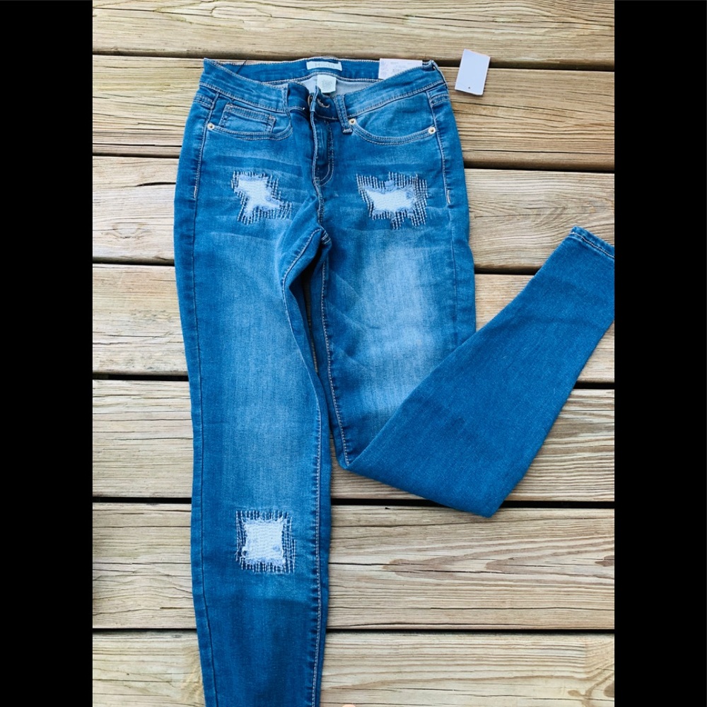 ✅FREE W/PURCHASE✅ Mudd Jeans